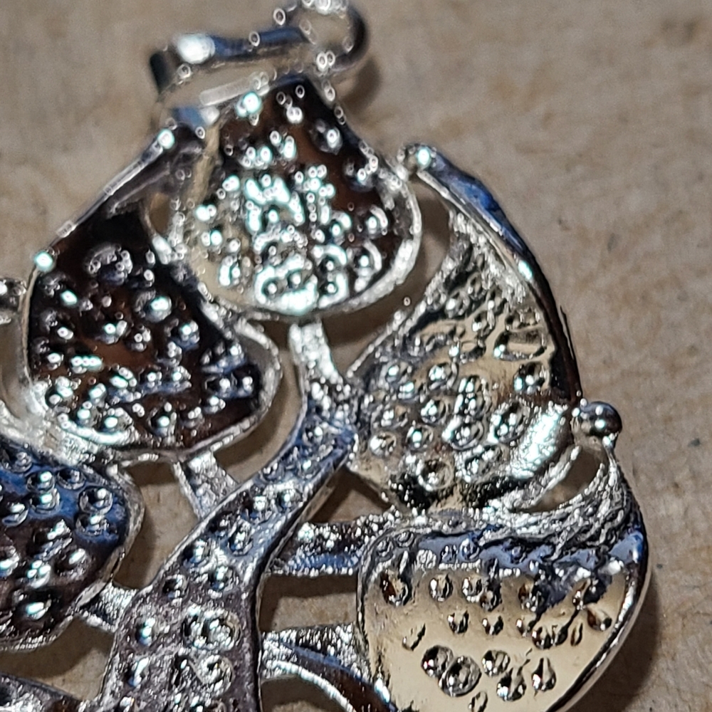 Silver leaf tree charm - Picture 6 of 16